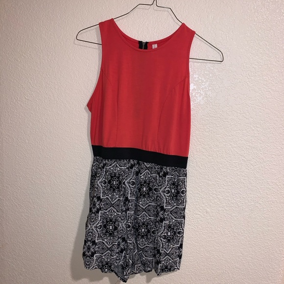 Orange & black & white Patterned short jumpsuit - Picture 5 of 8